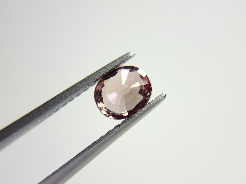 ccGA-6　カラーチェンジガーネット　0.79ct