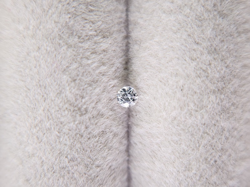 0015-1-2　ダイヤモンド　0.05ct