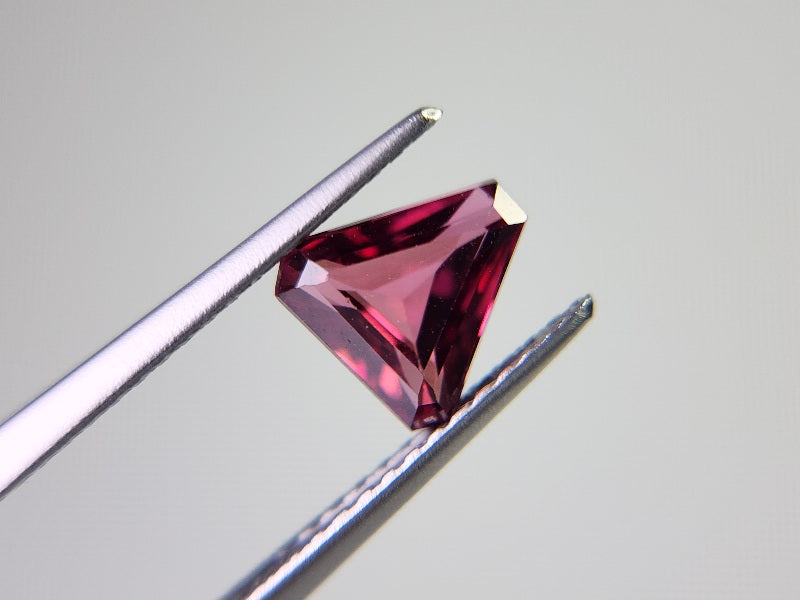 RDGA-13　ロードライトガーネット　1.27ct