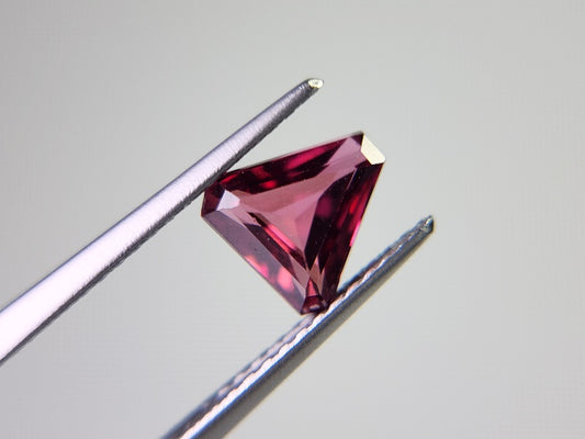 RDGA-13　ロードライトガーネット　1.27ct
