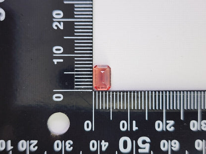 0151-2-8　バイカラーアンデシン　0.87ct