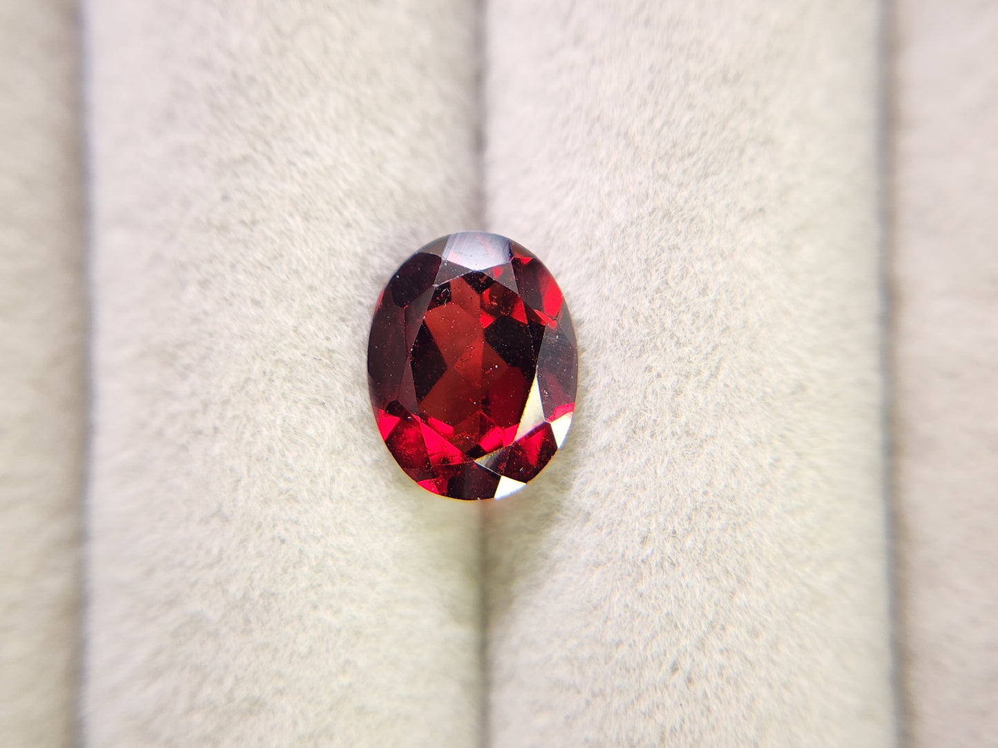 0910-4-2　ガーネット　3.10ct