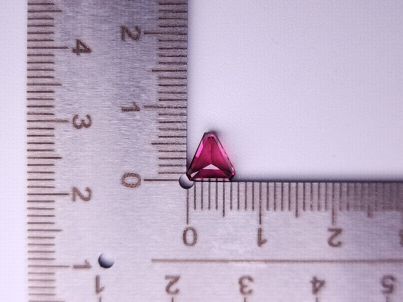 RDGA-13　ロードライトガーネット　1.27ct