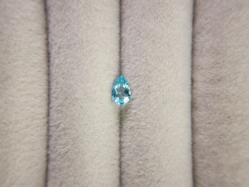 0461-8　アパタイト　0.38ct