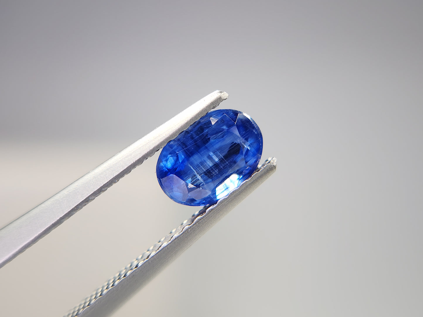 0942-15  カイヤナイト  1.09ct