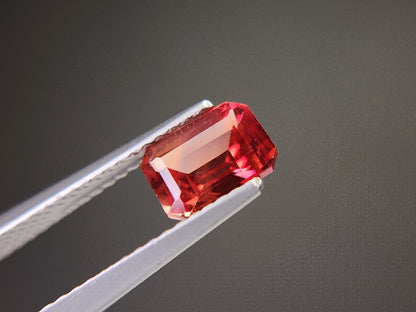 0151-2-9　バイカラーアンデシン　1.03ct