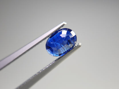 0035-1-30　カイヤナイト　1.32ct