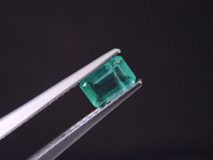 0936-10　エメラルド(ザンビア産)　0.51ct