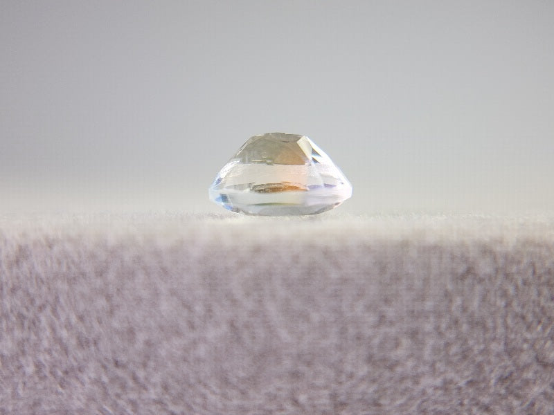 0760-1　アンデシンラブラドライト　0.56ct