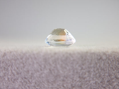 0760-1　アンデシンラブラドライト　0.56ct