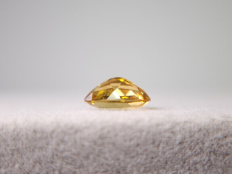 yeBE-5　イエローベリル　0.64ct