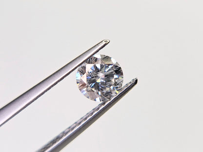 MOI-7　合成モアッサナイト　0.48ct
