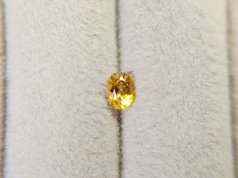 CND-7　コンドロダイト　0.34ct