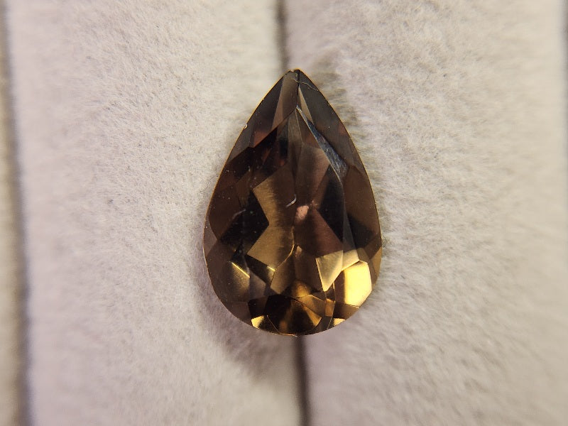SMQ-15　スモーキークォーツ　3.79ct