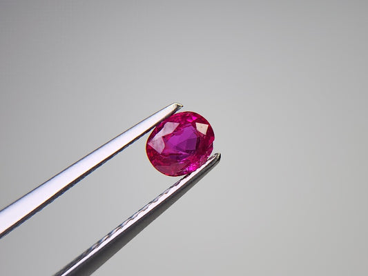 0013-8　ルビー　0.44ct　※欠けあり