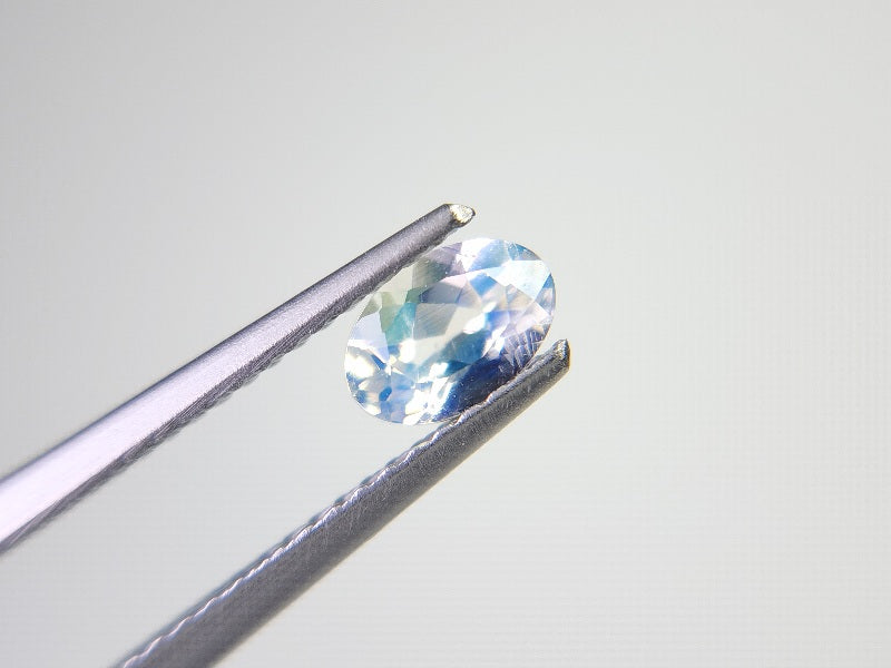 0760-1　アンデシンラブラドライト　0.56ct