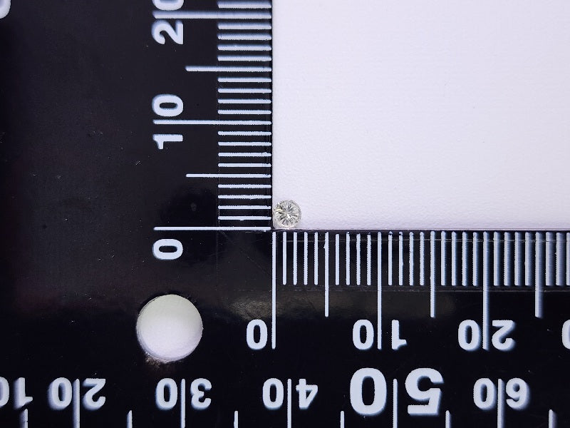 0015-1-21　ダイヤモンド　0.08ct