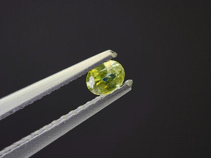 0932-1-7　スフェーン　0.13ct