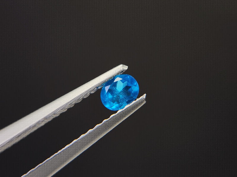 0530-2　ネオンブルーアパタイト　0.19ct