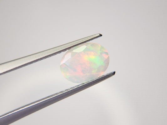 0909-1-4　オパール　0.84ct