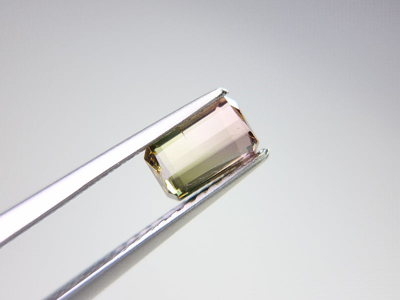 bc-TRM-4　バイカラートルマリン　0.66ct