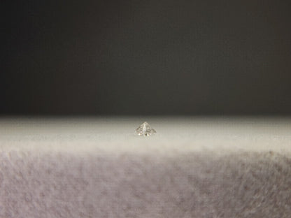 0015-1-6　ダイヤモンド　0.03ct
