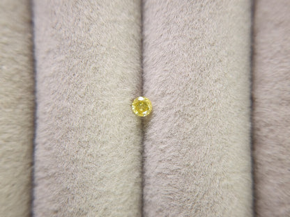 0015-6-1　イエローダイヤモンド　0.09ct