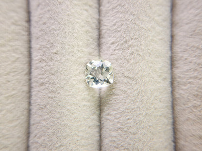 gBE-6　グリーンベリル　0.84ct