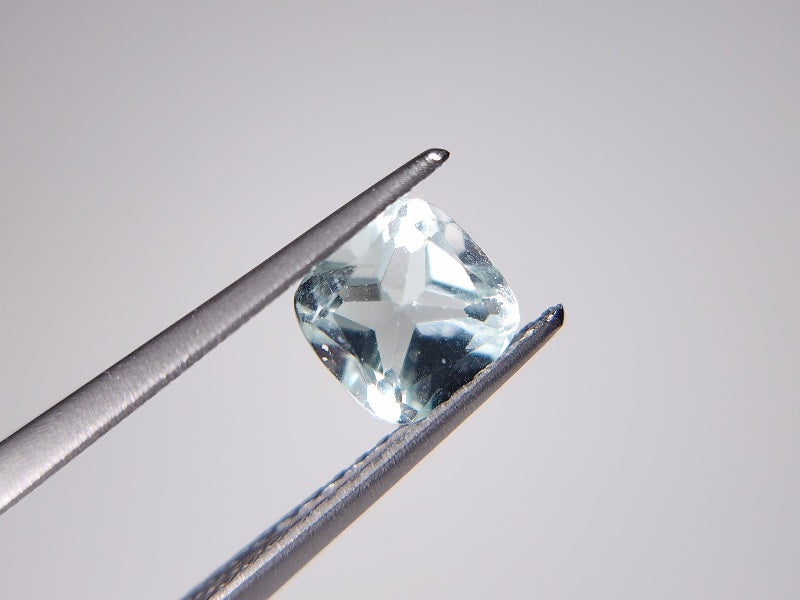 gBE-10　グリーンベリル　0.79ct