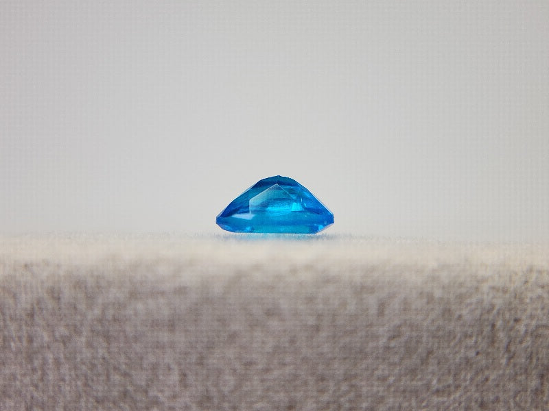 0531-1　ネオンブルーアパタイト　0.36ct