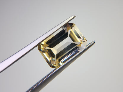 0365-5-3　バイカラーシトリン　2.17ct