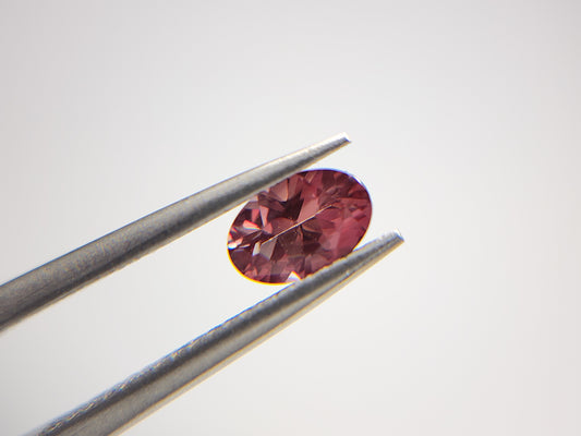 0152-2-3　バイカラーアンデシン　0.37ct