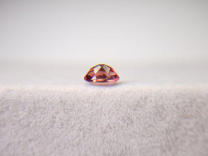 0152-1-7　バイカラーアンデシン　0.44ct