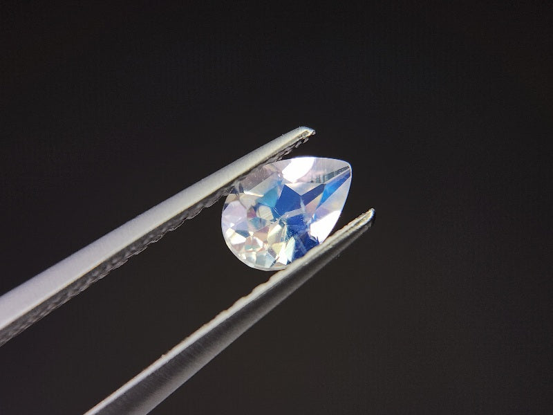 0762-12　アンデシンラブラドライト　0.42ct