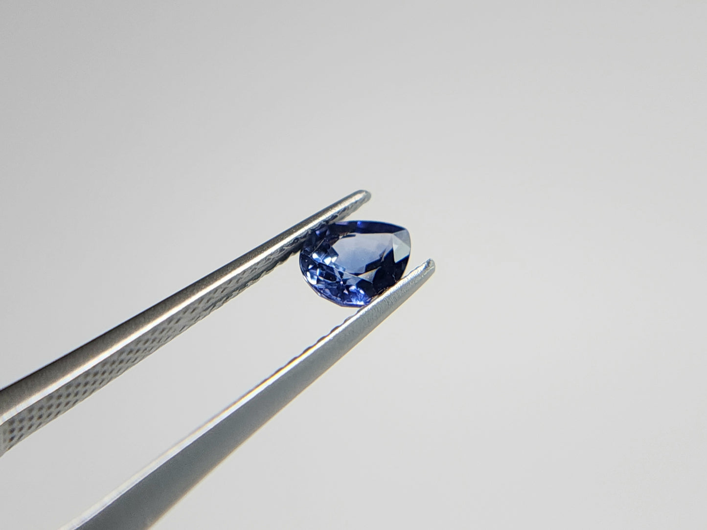 0904-1　サファイア　0.76ct
