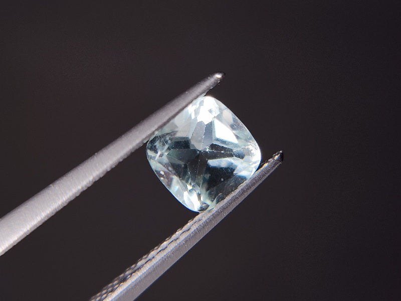 gBE-10　グリーンベリル　0.79ct