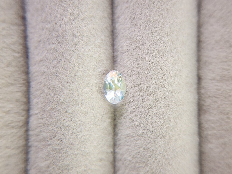 0760-7　アンデシンラブラドライト　0.48ct