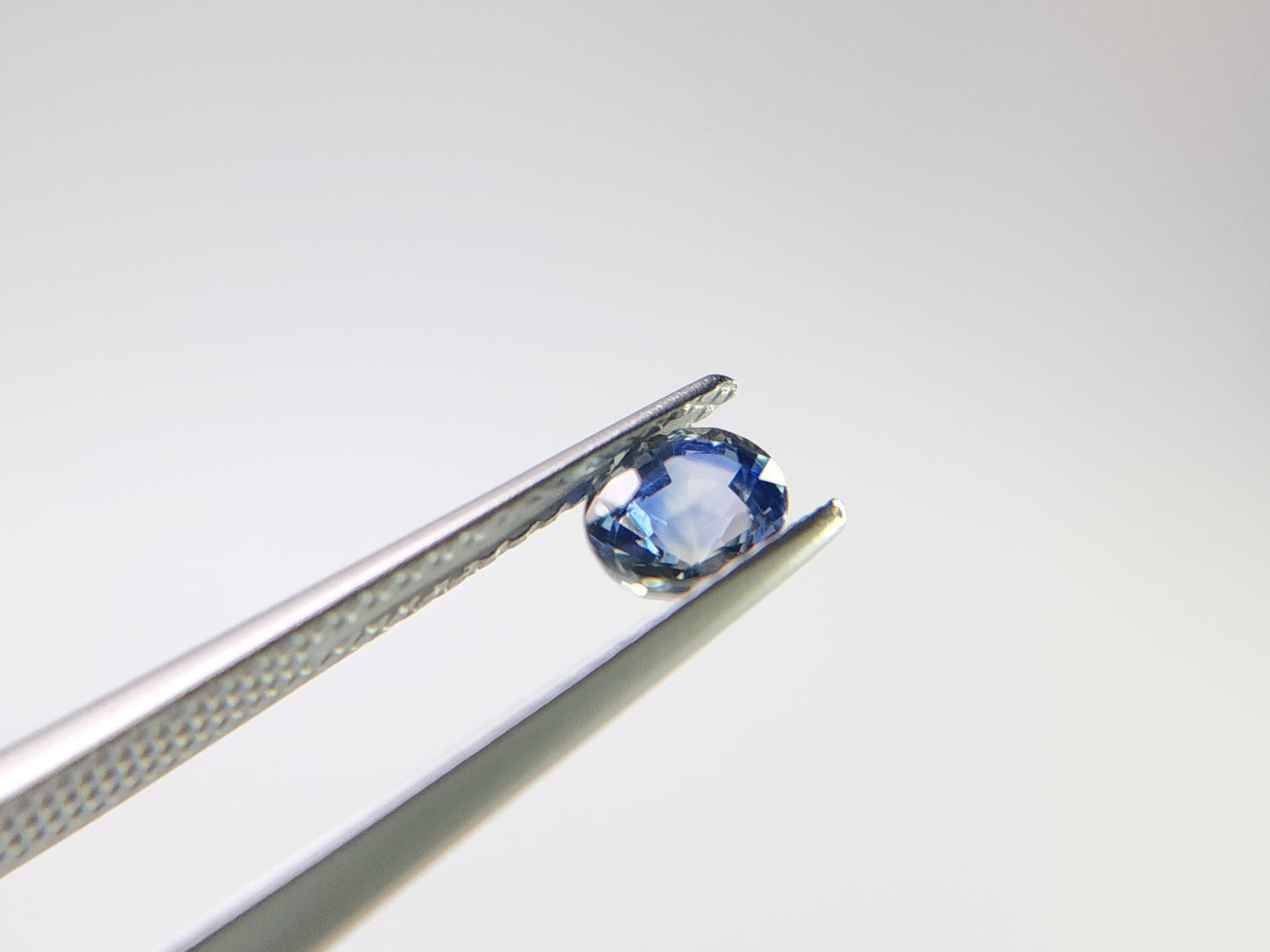 0904-3　サファイア　0.66ct