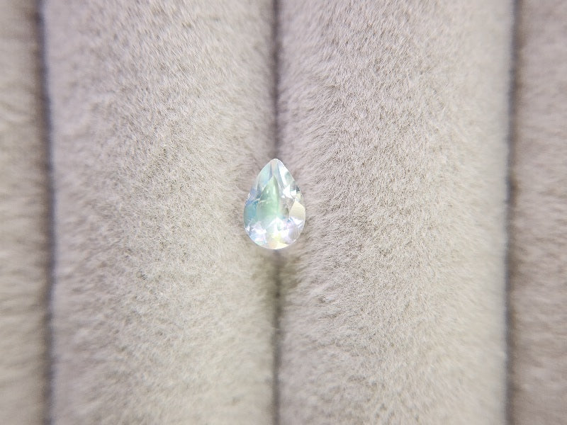 0762-6　アンデシンラブラドライト　0.45ct