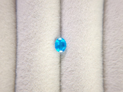 0531-1　ネオンブルーアパタイト　0.36ct
