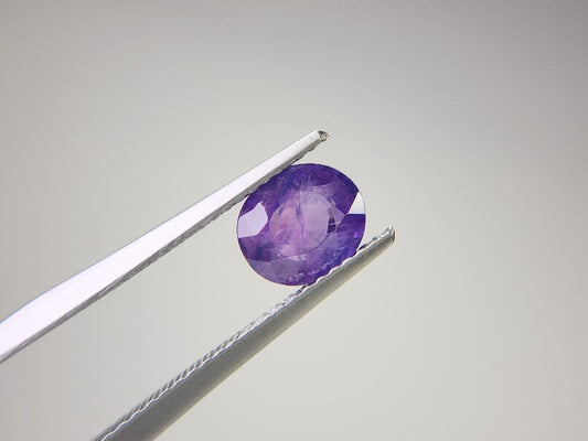 0904-25　蛍光！サファイア　1.56ct