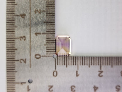 AMT-15　アメトリン　2.35ct