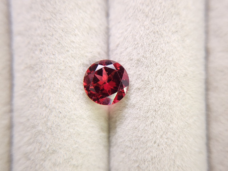 0910-2-4　ガーネット　1.58ct