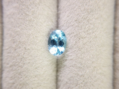 0008-11　アクアマリン　0.74ct