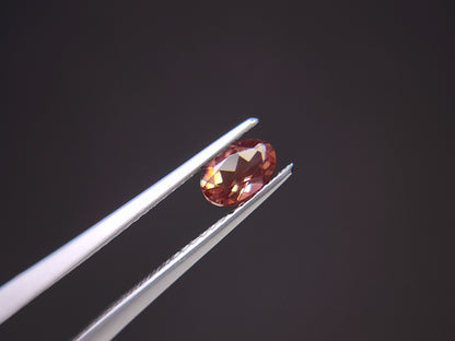0152-2-10　バイカラーアンデシン　0.45ct