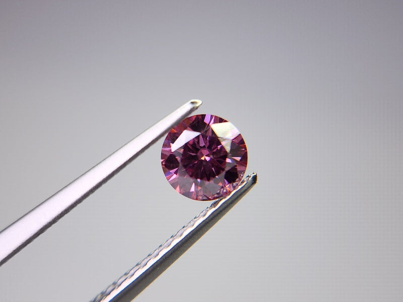 piMOI-3　合成ピンクモアッサナイト　0.43ct