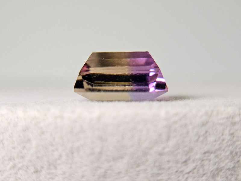 AMT-3　アメトリン　4.06ct