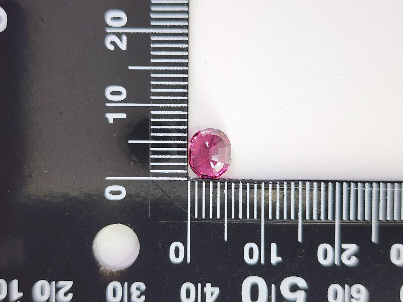 【期間限定】10/31まで　ロードライトガーネット　1.36ct　1