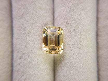 0365-4-11　バイカラーシトリン　2.70ct