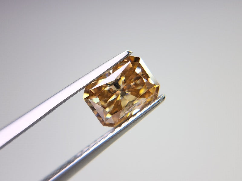 brMOI-2　合成ブラウンモアッサナイト　0.96ct